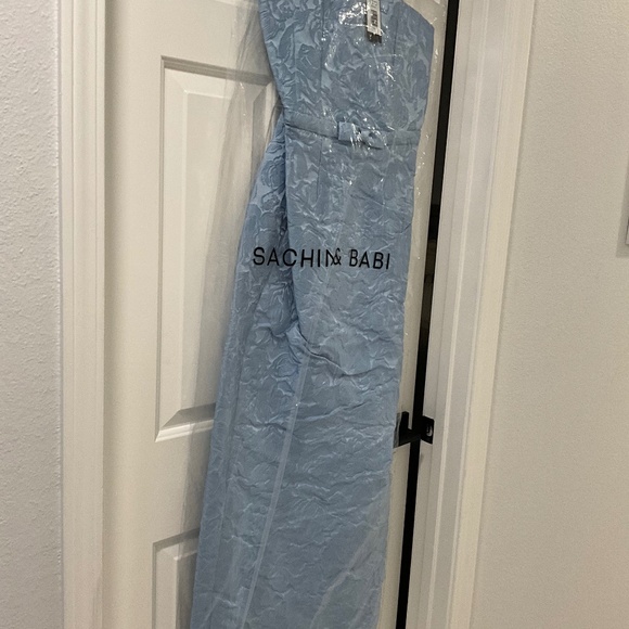 Sachin and Babi , ice blue in size 10 - Picture 1 of 12